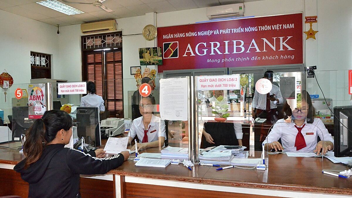 Điều kiện thủ tục vay thấu chi qua lương Agribank